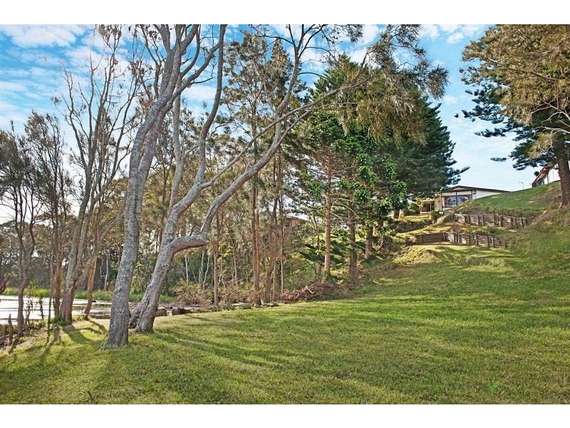 158 Tuggerawong Road, Wyongah NSW 2259