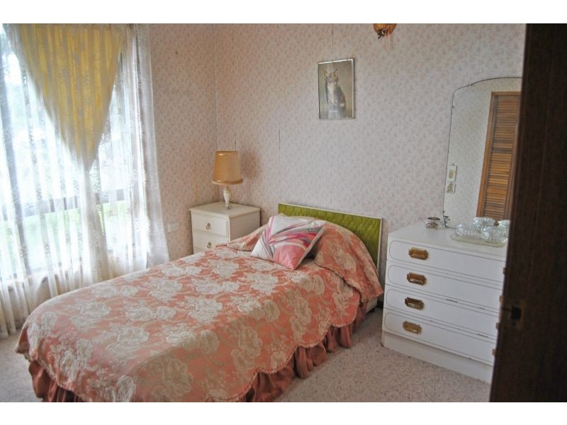 11 Hughes Avenue, Kanwal NSW 2259