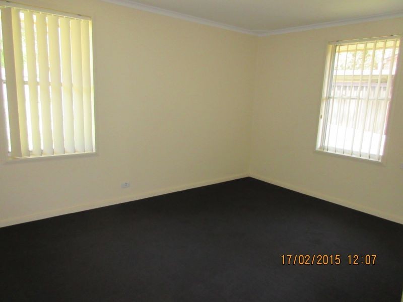 8 Somers Drive, Watanobbi NSW 2259