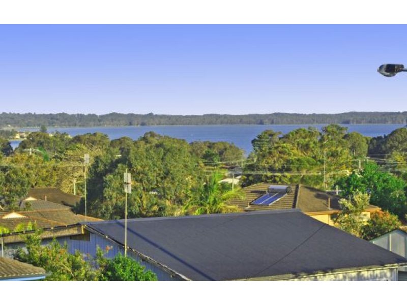 58 Georgina, Gorokan NSW 2263