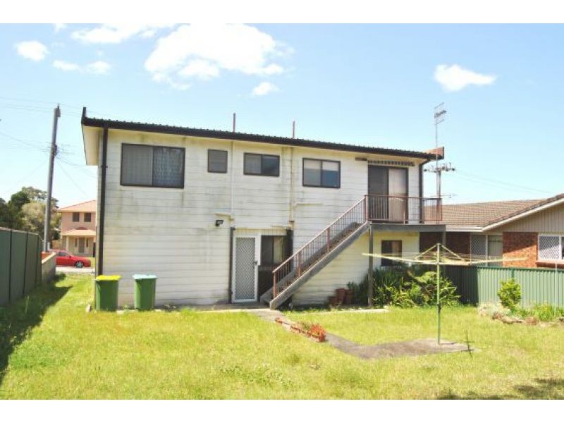 58 Georgina, Gorokan NSW 2263