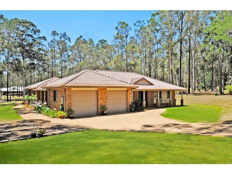 1 Pedaman Close, Jilliby NSW 2259