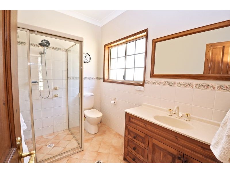 1 Pedaman Close, Jilliby NSW 2259