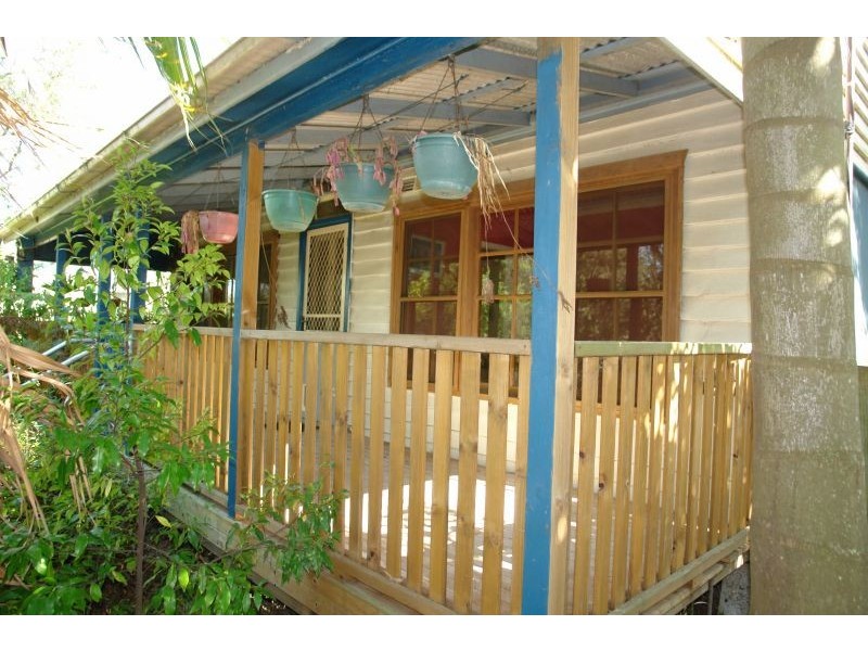 6 Panonia Road, Wyong NSW 2259