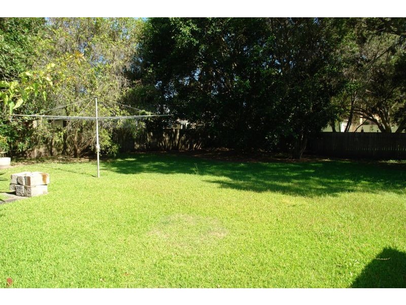 6 Panonia Road, Wyong NSW 2259