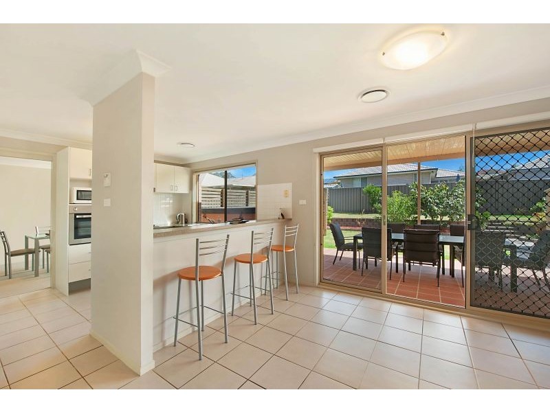 103 Settlement Drive, Wadalba NSW 2259