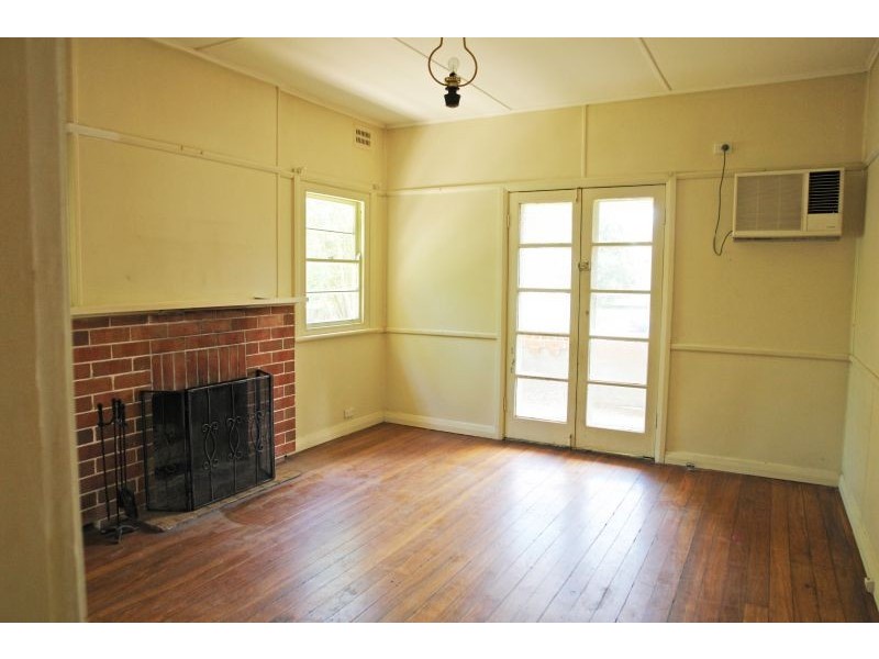 11 Marathon Street, Wyong NSW 2259