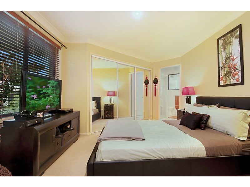 15 Crestview Place, Lisarow NSW 2250