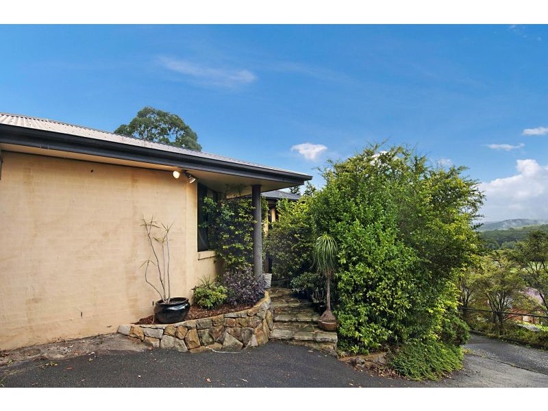 15 Crestview Place, Lisarow NSW 2250