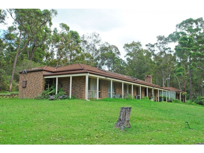 11 Crestwood Road, Jilliby NSW 2259