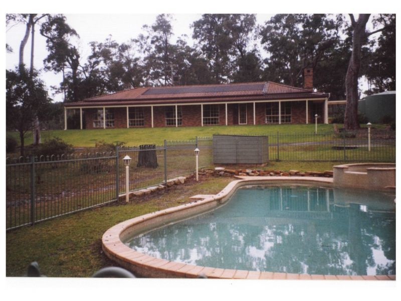 11 Crestwood Road, Jilliby NSW 2259