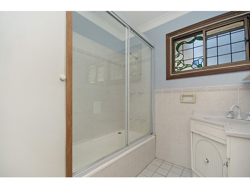 12 Jetty Avenue, Charmhaven NSW 2263