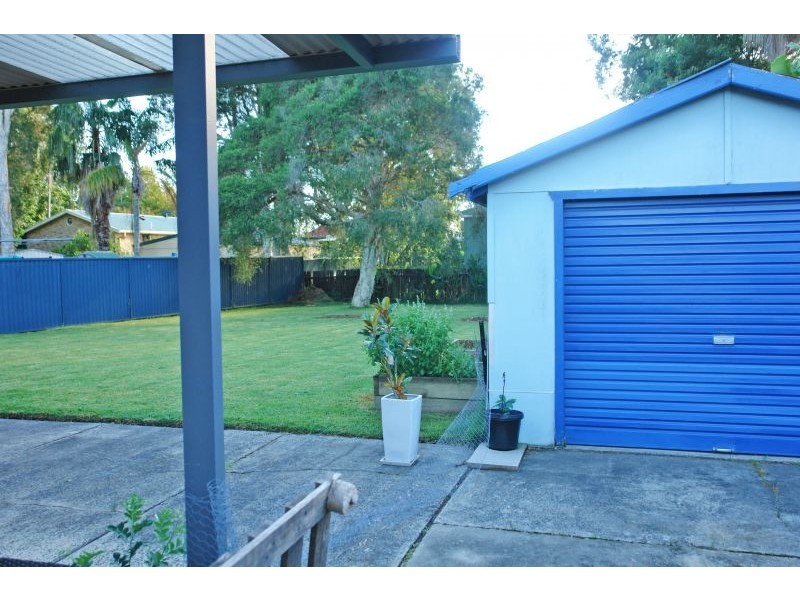 15 St Leonards Street, Rocky Point NSW 2259