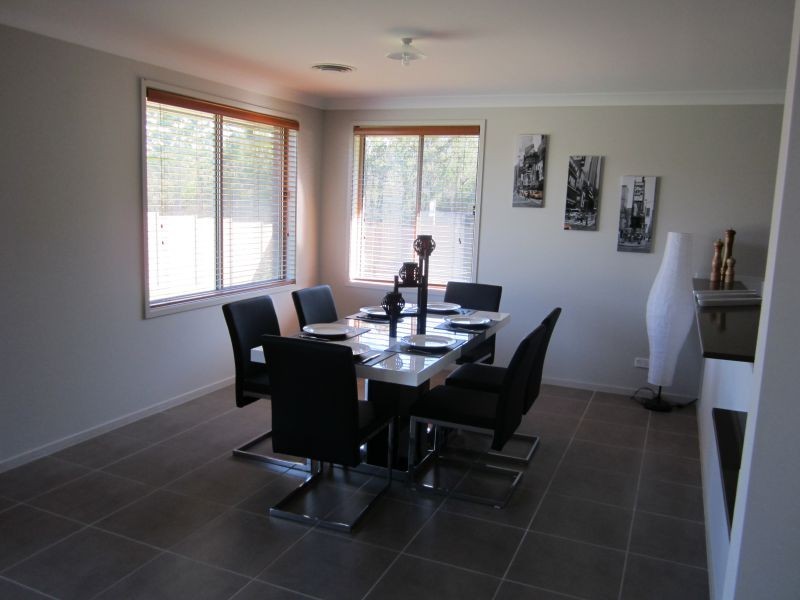 1 Ellalong Road, Woongarrah NSW 2259