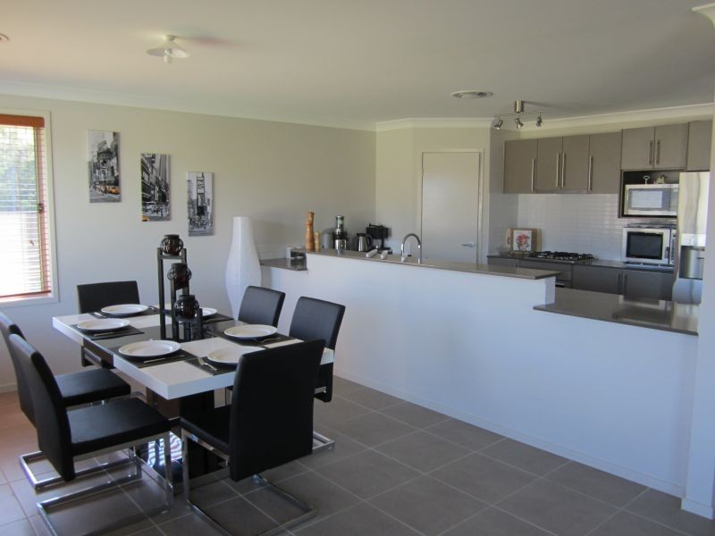 1 Ellalong Road, Woongarrah NSW 2259