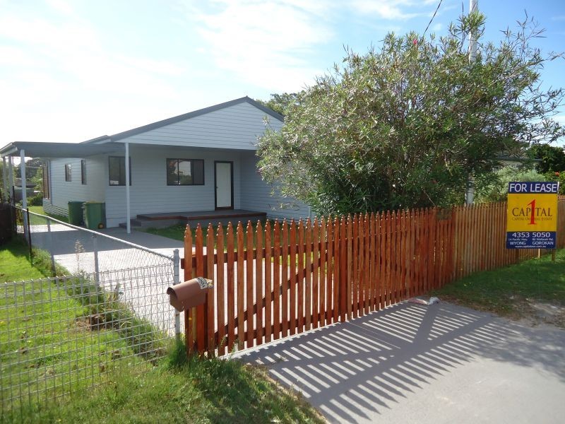 4 Hammond Road, Toukley NSW 2263