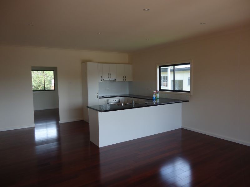 4 Hammond Road, Toukley NSW 2263