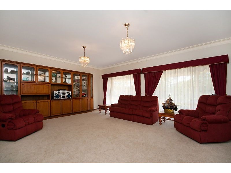 85 Sandra Street, Jilliby NSW 2259