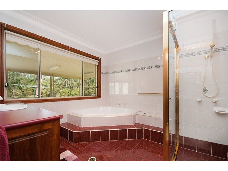 85 Sandra Street, Jilliby NSW 2259