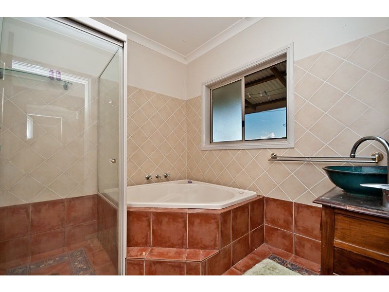 40 Smiths Road, Jilliby NSW 2259
