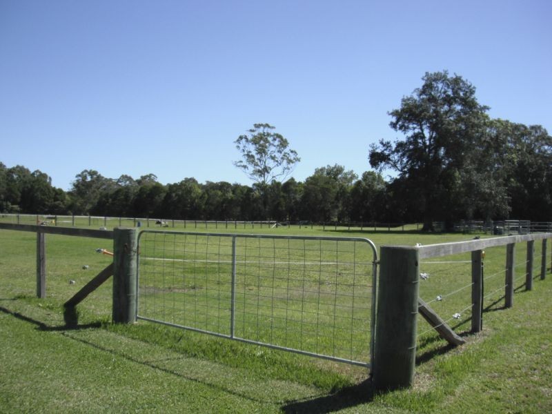 32 Dickson Road, Jilliby NSW 2259