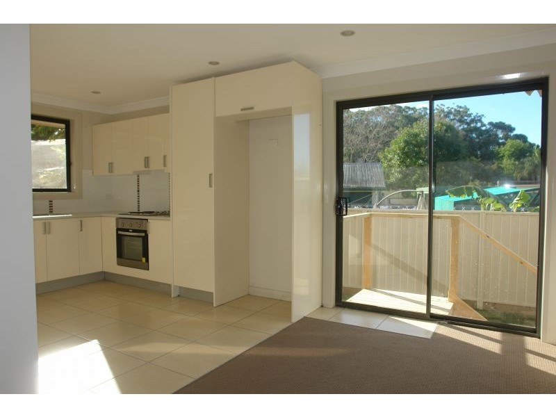 11/44b Warner Avenue, Wyong NSW 2259