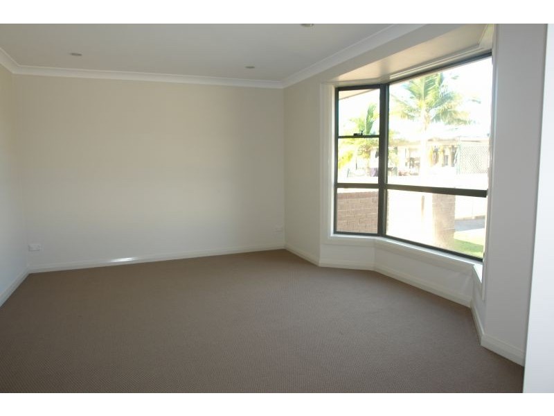 11/44b Warner Avenue, Wyong NSW 2259