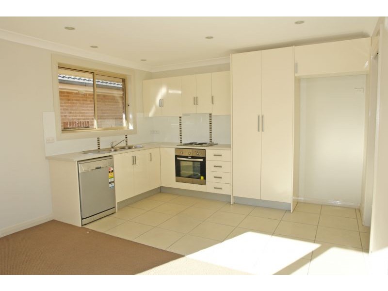 10/44a Warner Avenue, Wyong NSW 2259