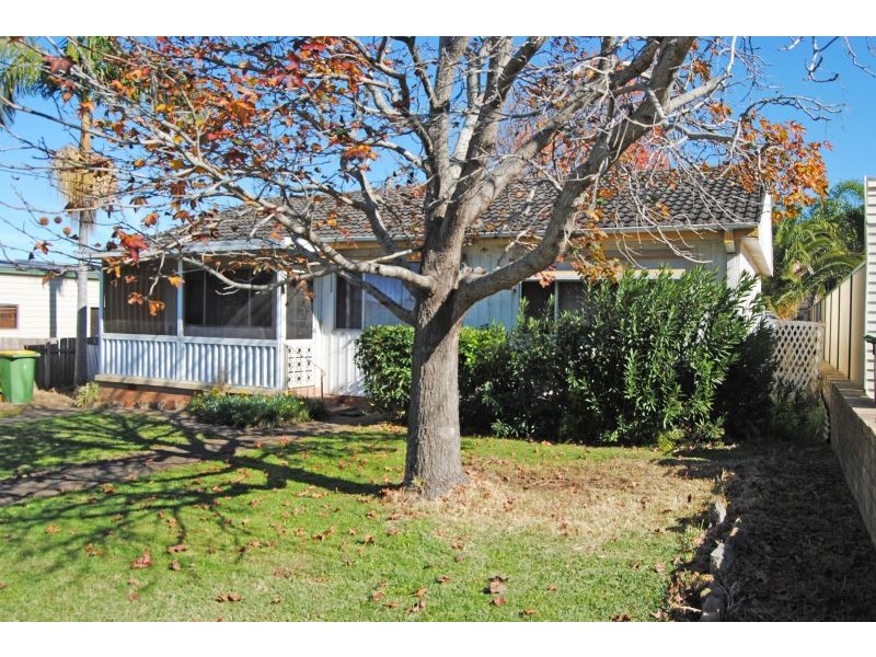 88 Brennon Rd, Gorokan NSW 2263