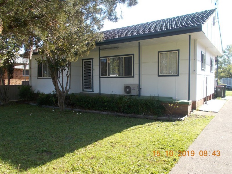 10 Boyce Ave, Wyong NSW 2259