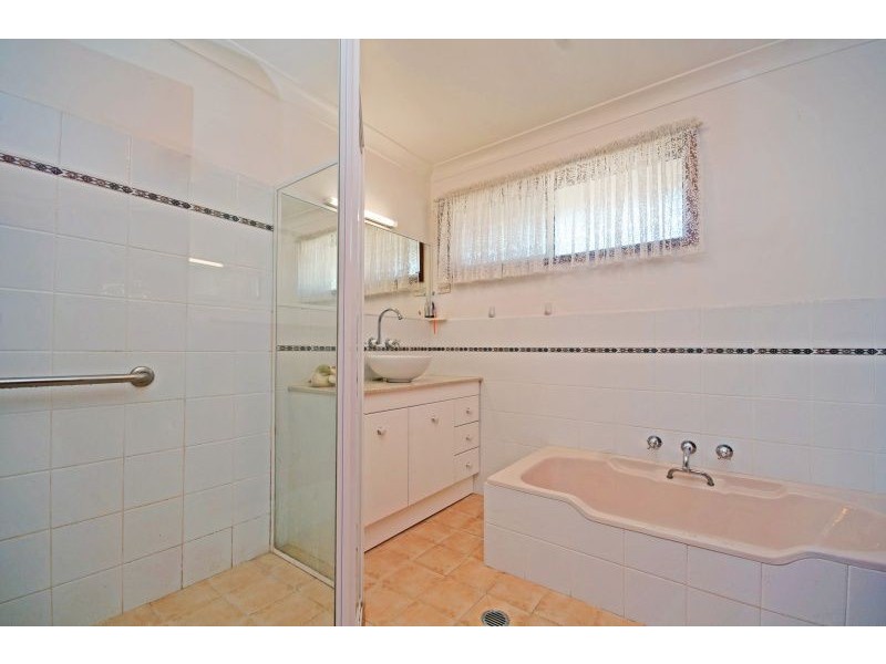 318 Tuggerawong Road, Tuggerawong NSW 2259