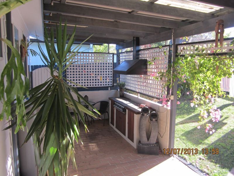 13 Odette Avenue, Gorokan NSW 2263