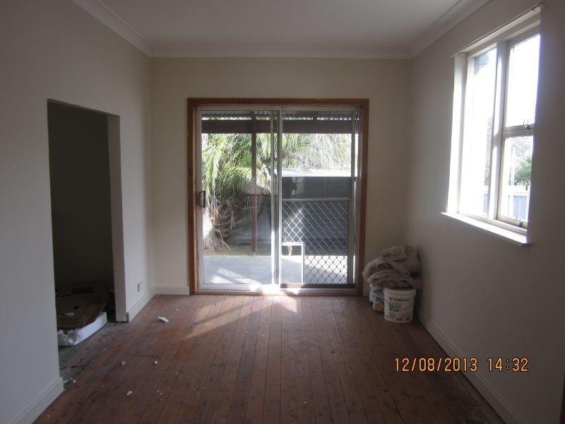 6 Sadie Avenue, Gorokan NSW 2263