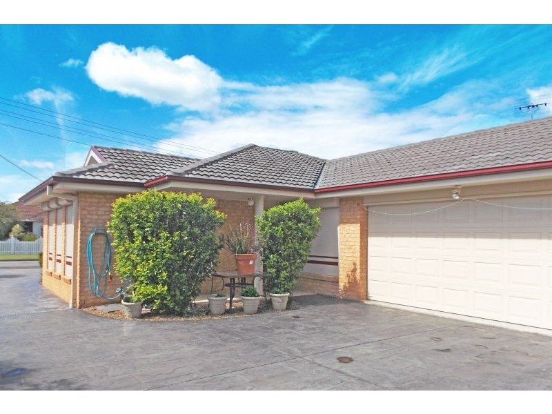 10 Nichols Avenue, Gorokan NSW 2263
