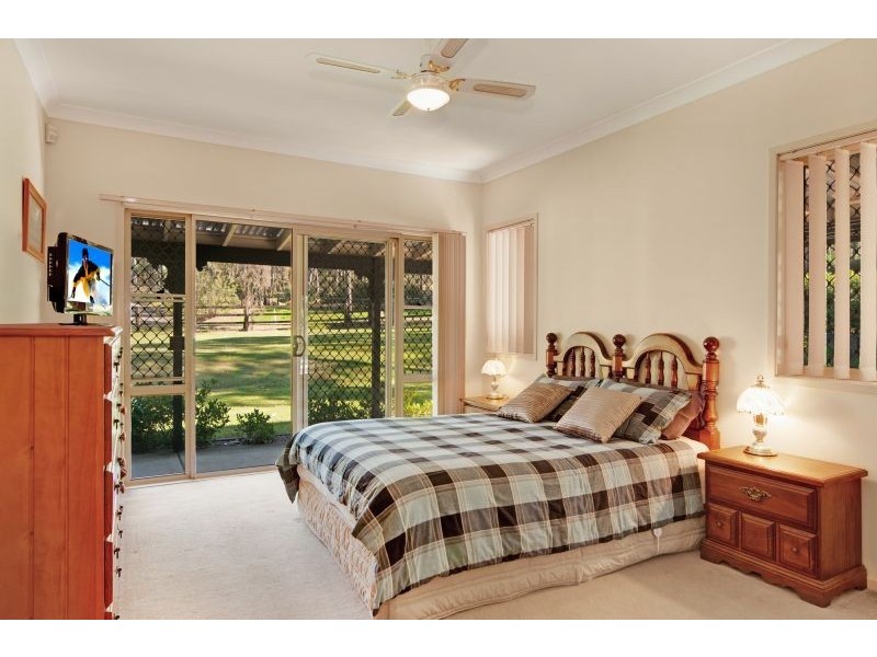 2 Parkridge Drive, Jilliby NSW 2259