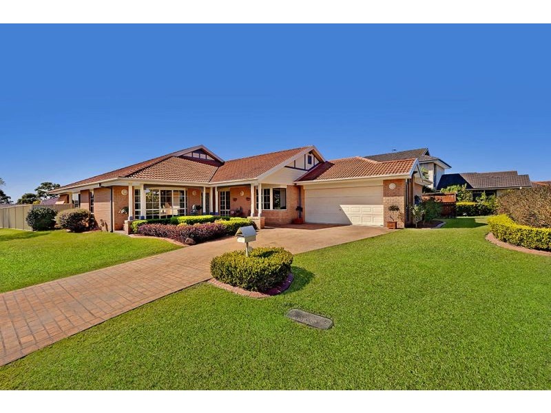 10 Tomaree Crescent, Woongarrah NSW 2259