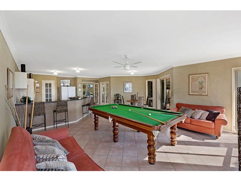 10 Tomaree Crescent, Woongarrah NSW 2259