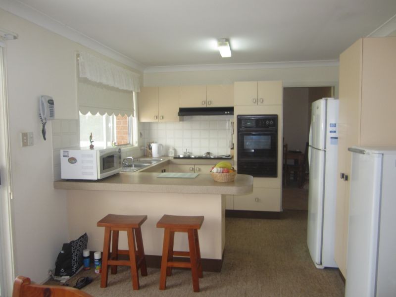 13 Pearce Road, Kanwal NSW 2259