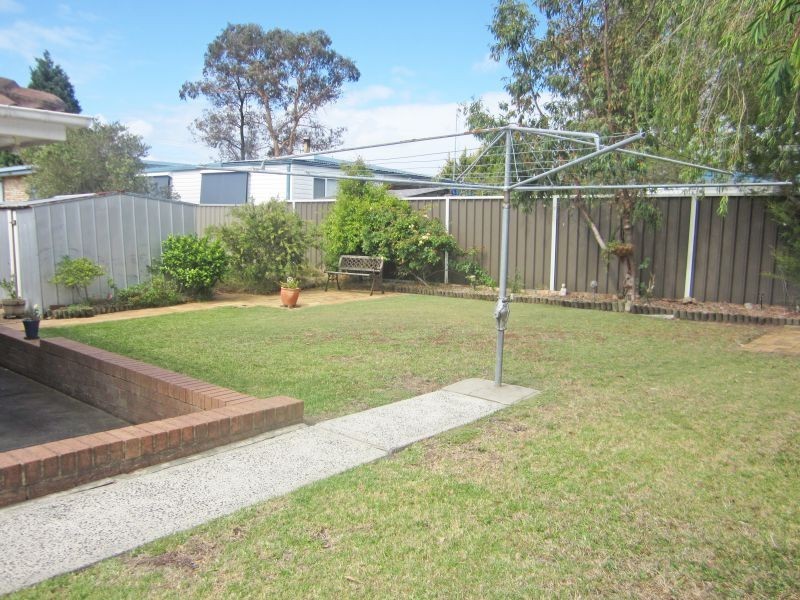 13 Pearce Road, Kanwal NSW 2259