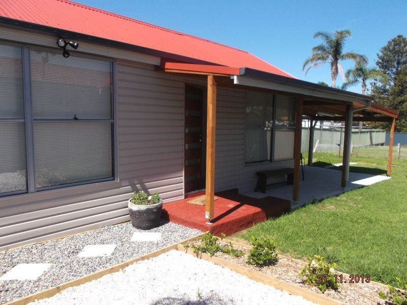 9b Mary Street, Gorokan NSW 2263