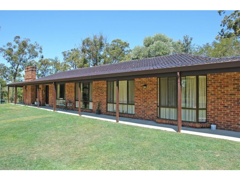 1 Crestwood Road, Jilliby NSW 2259