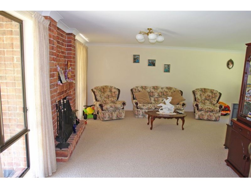 1 Crestwood Road, Jilliby NSW 2259