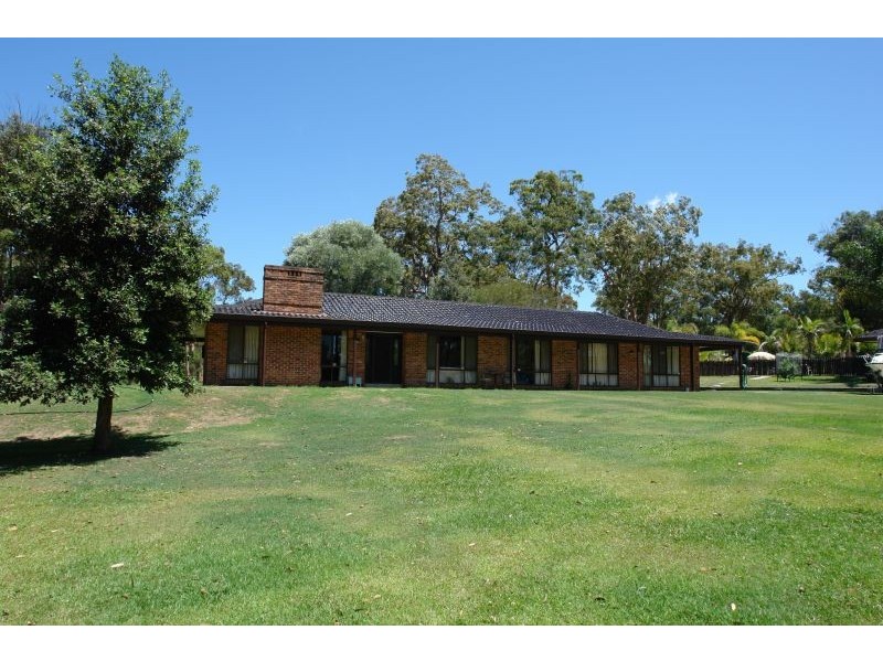 1 Crestwood Road, Jilliby NSW 2259