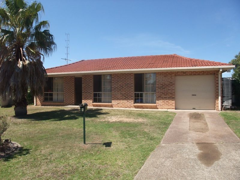4 Trent Close, Lake Haven NSW 2263