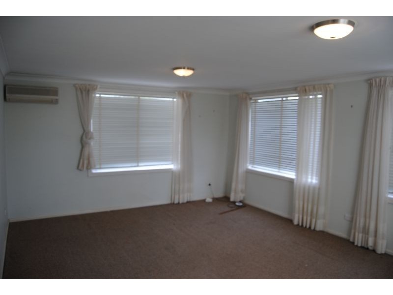 6 Roslyn Place, Noraville NSW 2263