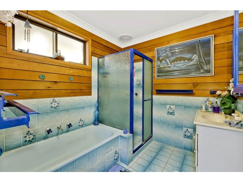 28 Middlesex Avenue, Gorokan NSW 2263