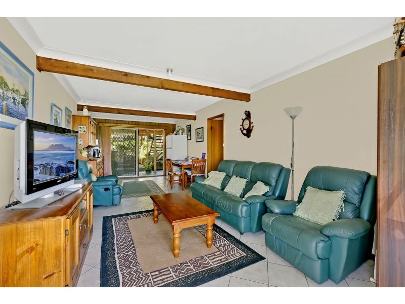 28 Middlesex Avenue, Gorokan NSW 2263