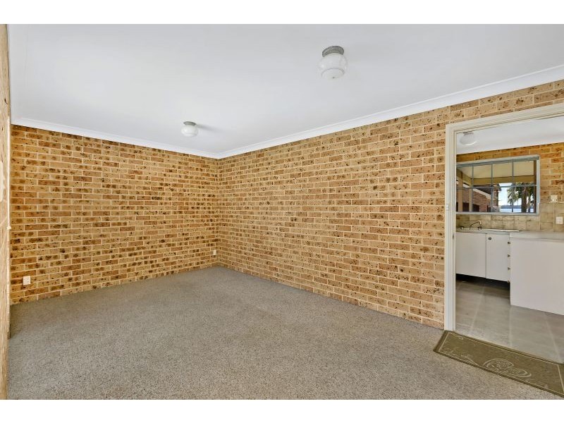 1/170a Main Road, Toukley NSW 2263