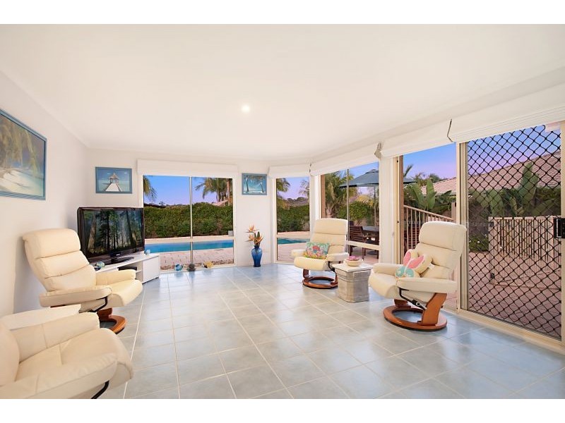 9 Stamford Close, Kanwal NSW 2259