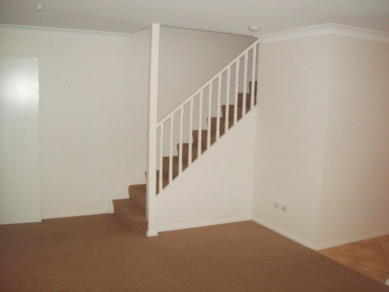 2/253 Tuggerawong Road, Tuggerawong NSW 2259